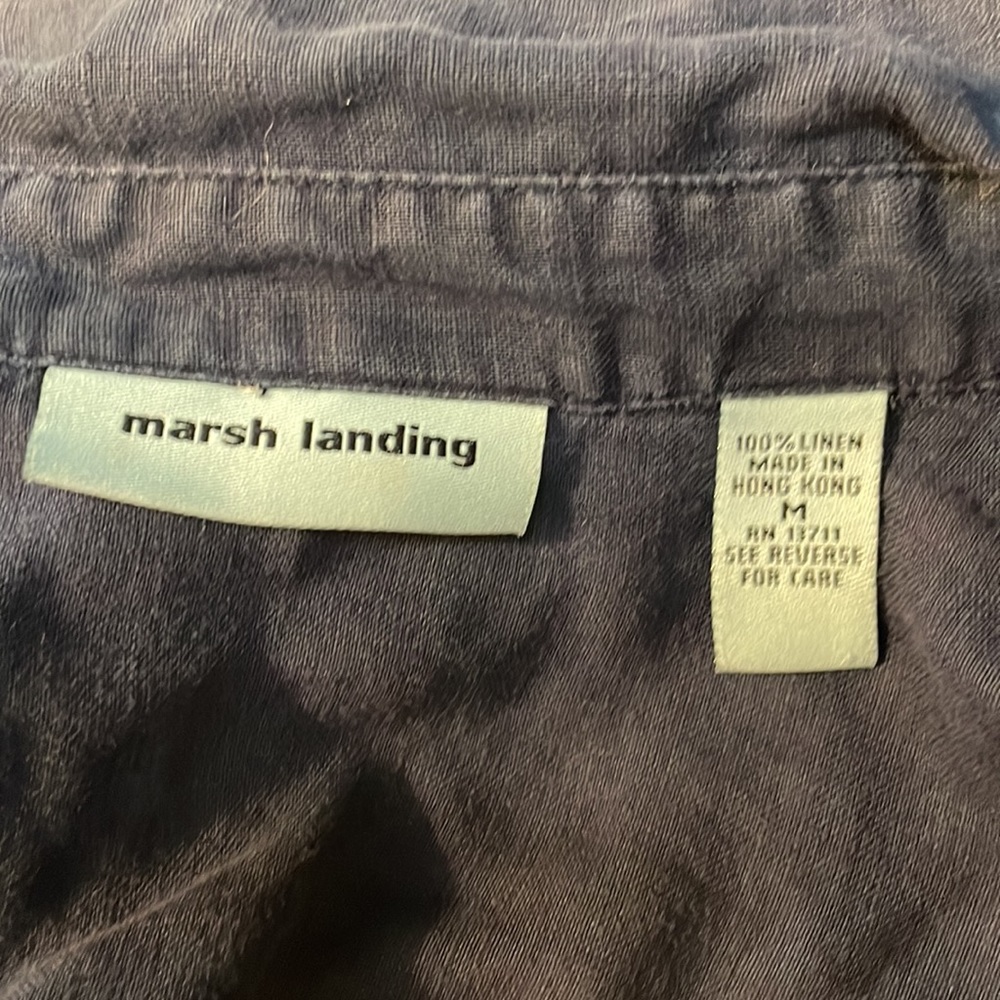 Marsh Landing Blue Linen Button Down Size Medium - image 7
